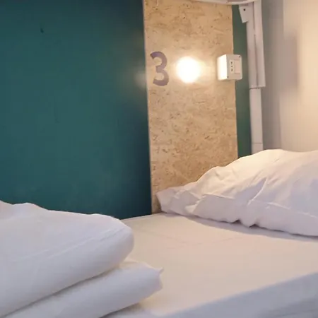 Sunshine Vandrerhjem Palermo