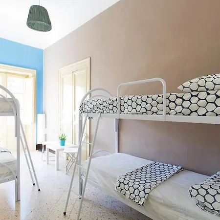 Sunshine Albergue
