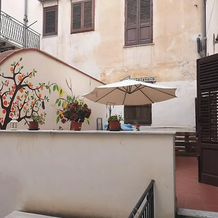Sunshine Hostel Palermo